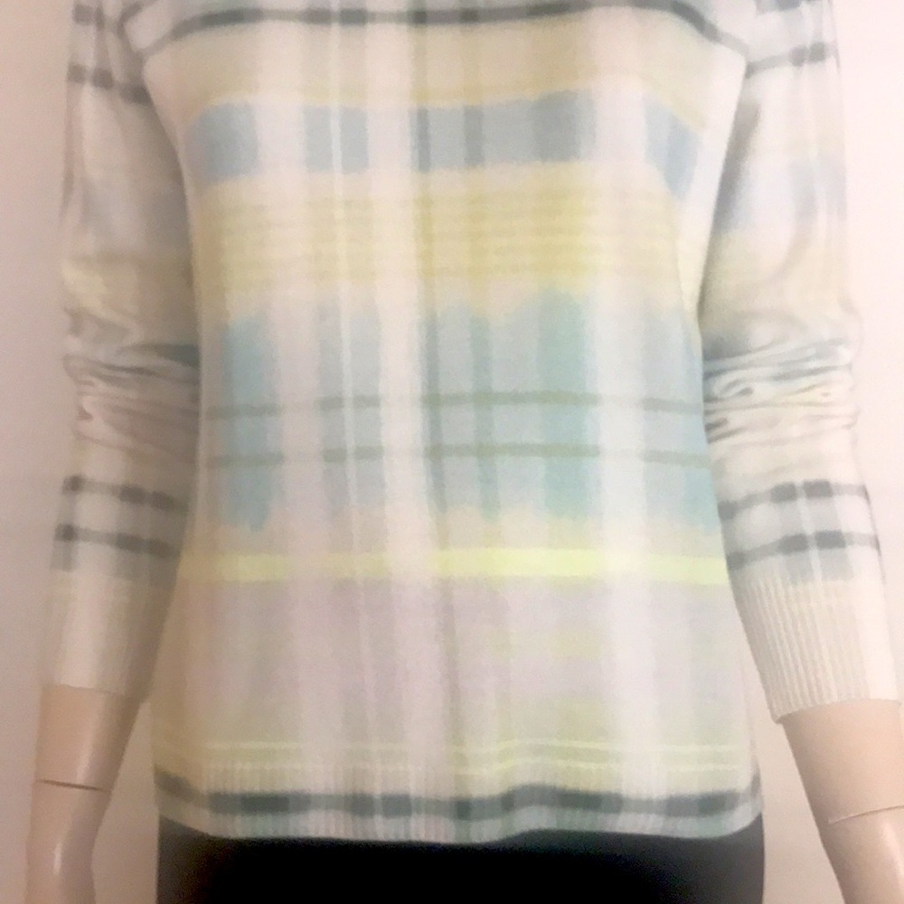 ST JOHN Cashmere Sweater Size M - Picture 2 of 8